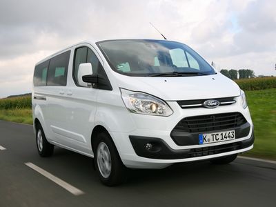 Автостекла Ford Tourneo Custom c установкой в Москве